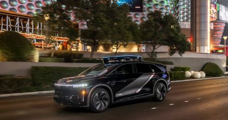 أين السيارات الجديدة؟ (Where are the new cars?)