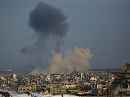 شهيد بخان يونس والسيول تغرق أعدادا كبيرة من خيام النازحين