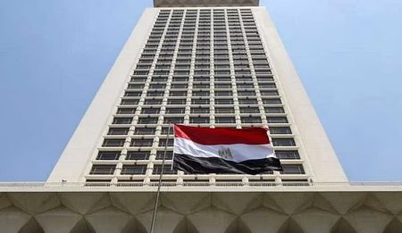 مصر تؤكد ثقتها التامة في حرص المملكة والإمارات على حكمة التعامل مع تطورات اليمن