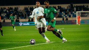 الأهلي يتخطى الأخدود ويرتقي للمركز الرابع في “دوري روشن”