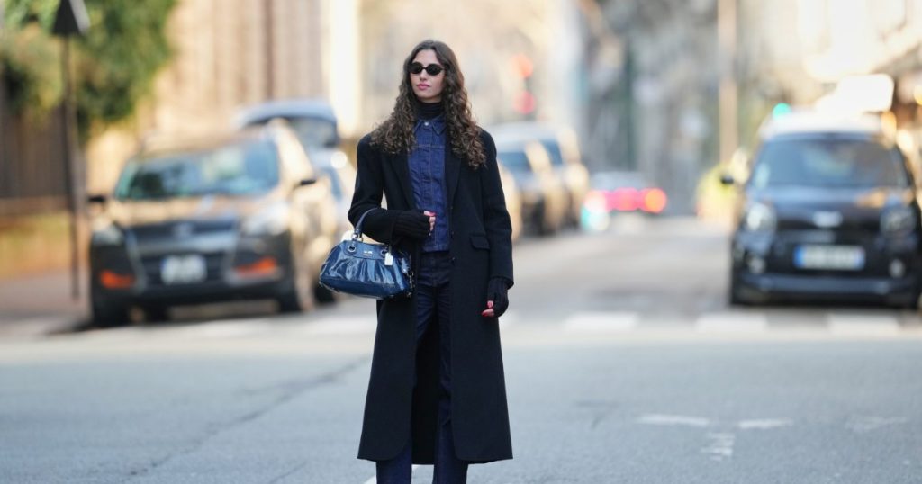 كوتش أوتلت يخفض أسعار الحقائب بأنواعها حتى 70%.