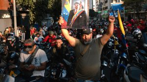 اعتقال مادورو في الولايات المتحدة يترك فنزويلا تواجه تهديد الجماعات المسلحة.
