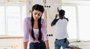 تتراجع أسعار الرهن العقاري، لكن ليس بما يبرر إعادة التمويل. طرق لاستثمار ملكية المنزل.