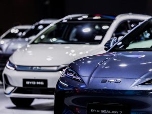 سيارتك تراقب سلامتك.. تقنيات “استشعار التعب” معيار إلزامي في عام 2026 | تكنولوجيا