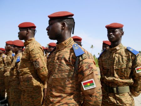 10 قتلى بهجمات ضد مواقع عسكرية في بوركينا فاسو