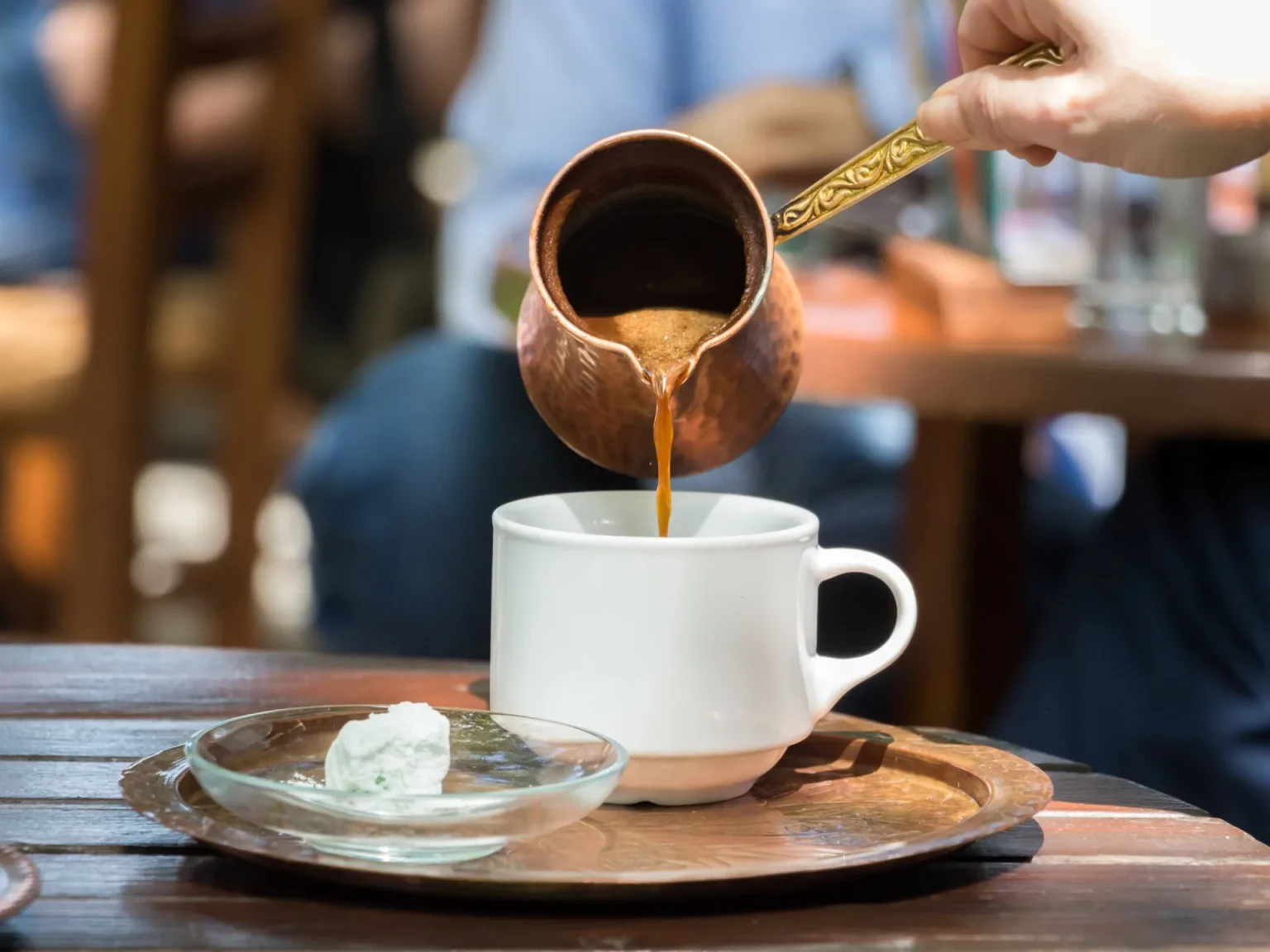 أسرار انسحاب الكافيين.. ما الذي يحدث لدماغك في رمضان؟