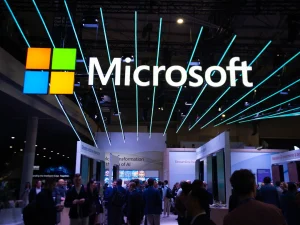 مايكروسوفت تعلن عن خطة لإنهاء التبعية لشركة أوبن إيه آي