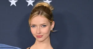 آبل مارتن ترد على اتهامات طردها من المدرسة للتنمر: «لست من هذا النوع»