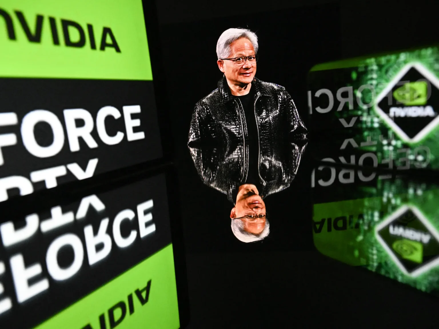 إنفيديا تخطط لاستثمار 30 مليار دولار في “أوبن إيه آي”