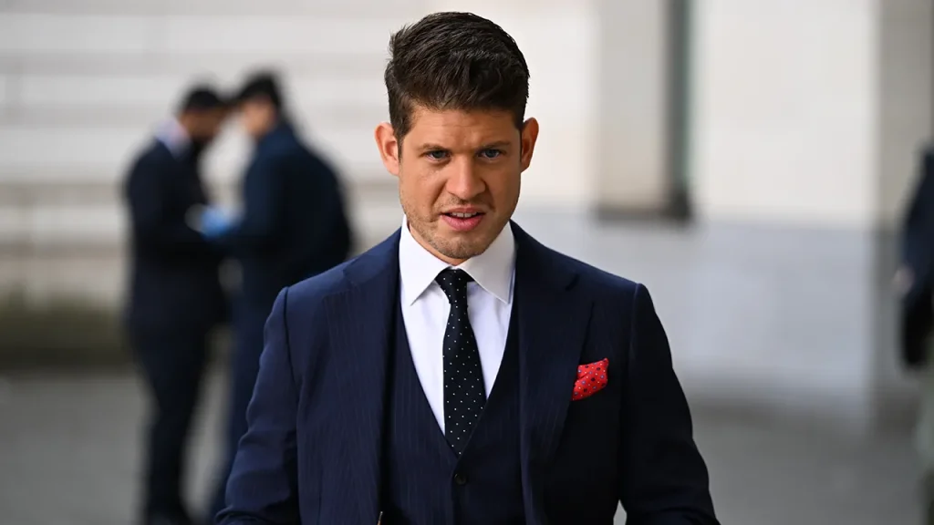 تنفيذية بشركة طيران تسجن بتهمة احتيال قطع غيار محركات مزورة