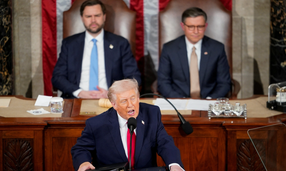 عقوبات أمريكية جديدة على إيران: استهداف 30 كياناً وناقلة نفط