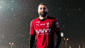 أكتشيتشيك يجري جراحة في باريس وعودة نيفيش وتمبكتي للتدريبات