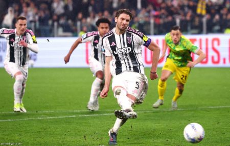 يوفنتوس يتعادل مع ساسولو ويهدر فرصة لدخول المربع الذهبي