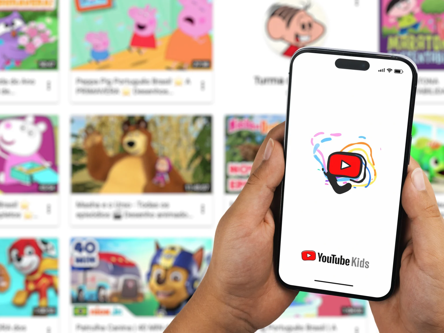 الخبراء يطالبون “غوغل” بحظر مقاطع “النفايات الرقمية” الموجهة للأطفال