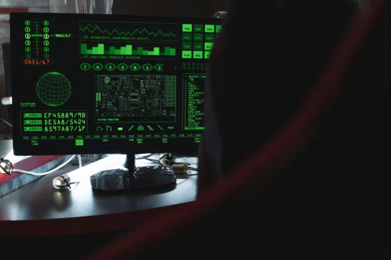 3.jpg - المهاجمون الرقميون يُجرون عمليات استطلاع وجمع معلومات داخل أنظمة رقمية مترابطة قبل تنفيذ الهجوم