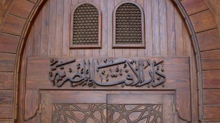 فتاوى تشتعل، زواج النفحة، تعديل صور النساء بالذكاء الاصطناعي ومصافحة السيدة والوضوء
