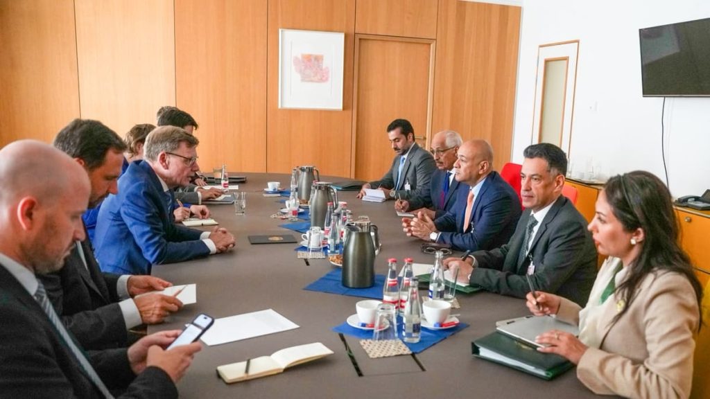 أمين عام مجلس التعاون يلتقي وزير الخارجية الألماني لبحث التعاون في بروكسل