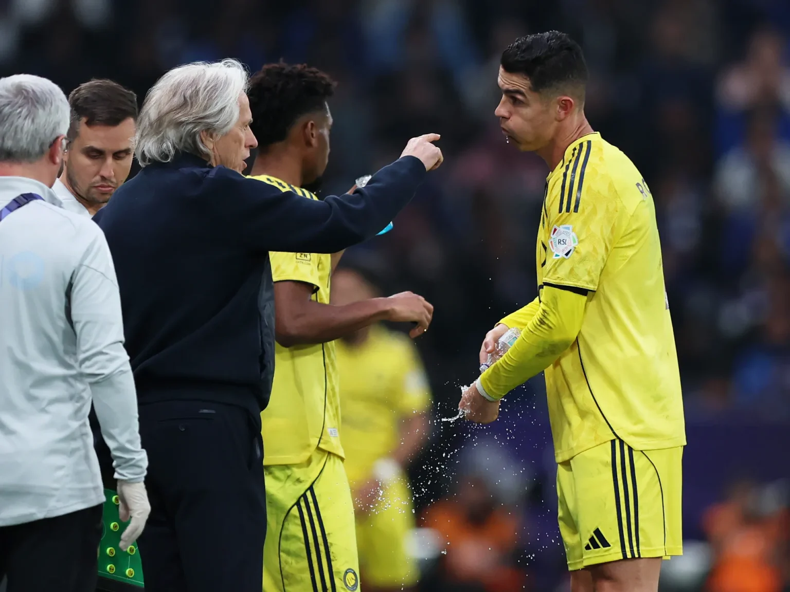 جيسوس يوضح موقف رونالدو في قائمة منتخب البرتغال